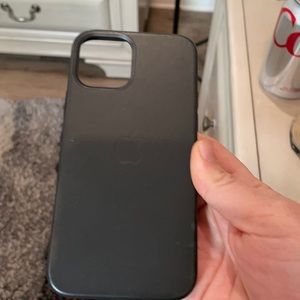 iPhone 12 black Leather case with MagSafe